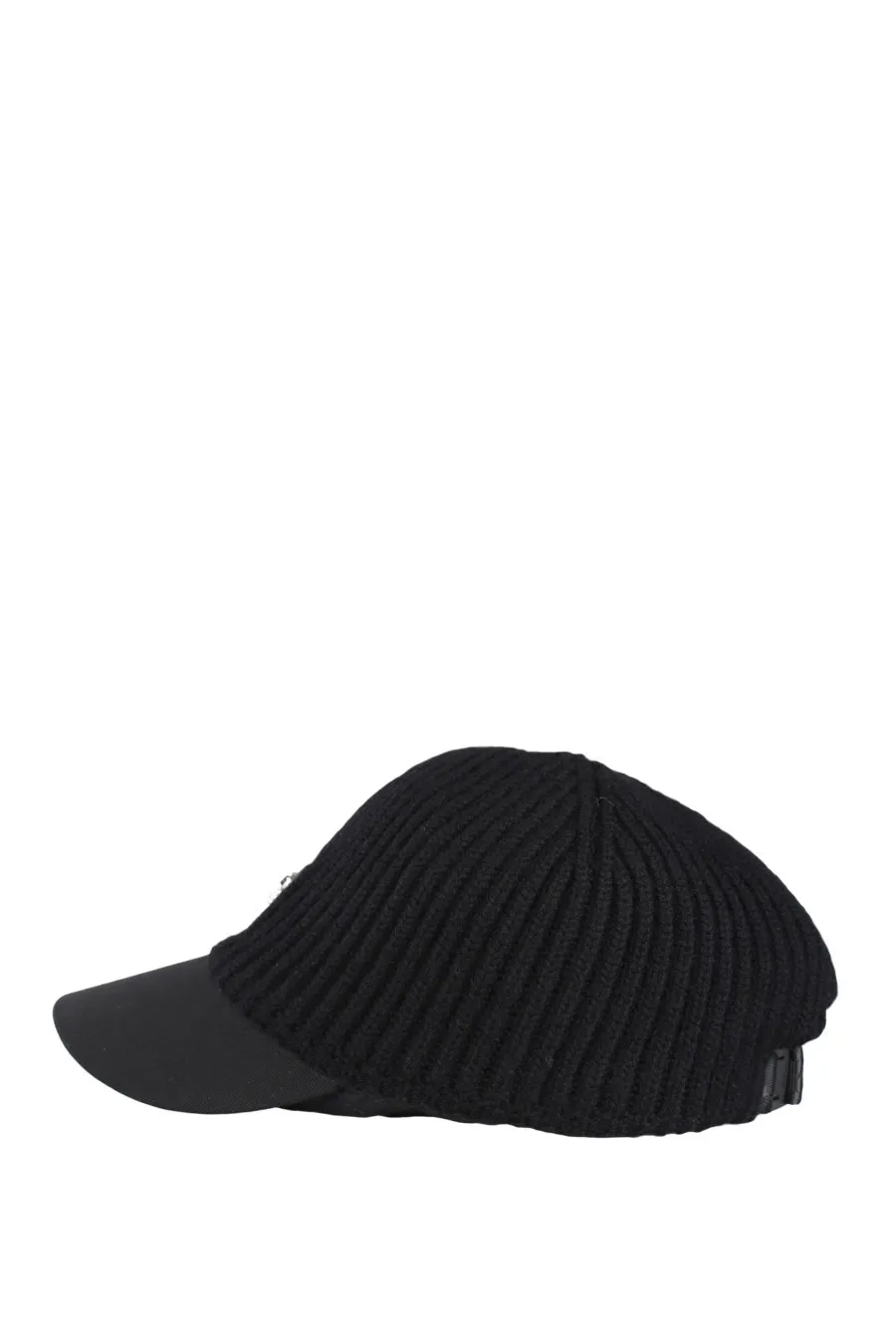 Gorra negra de punto 