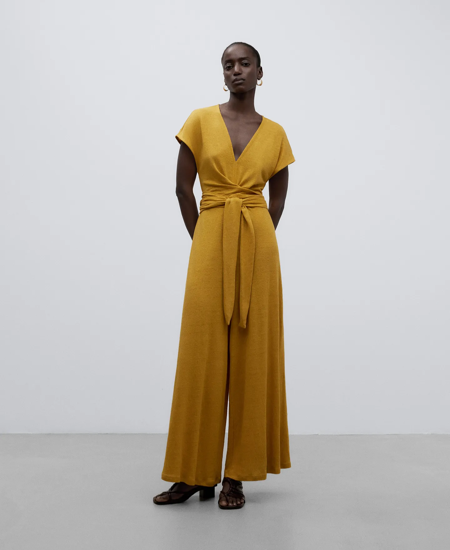 Mustard long jumpsuit woman