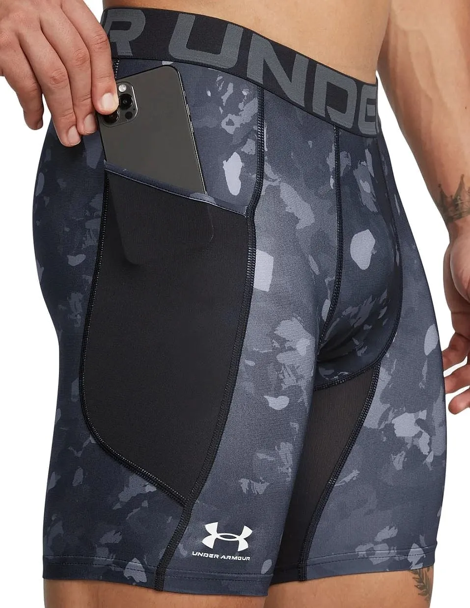 pantalones cortos Under Armour HeatGear Armour Printed Compression - Black/White - men´s