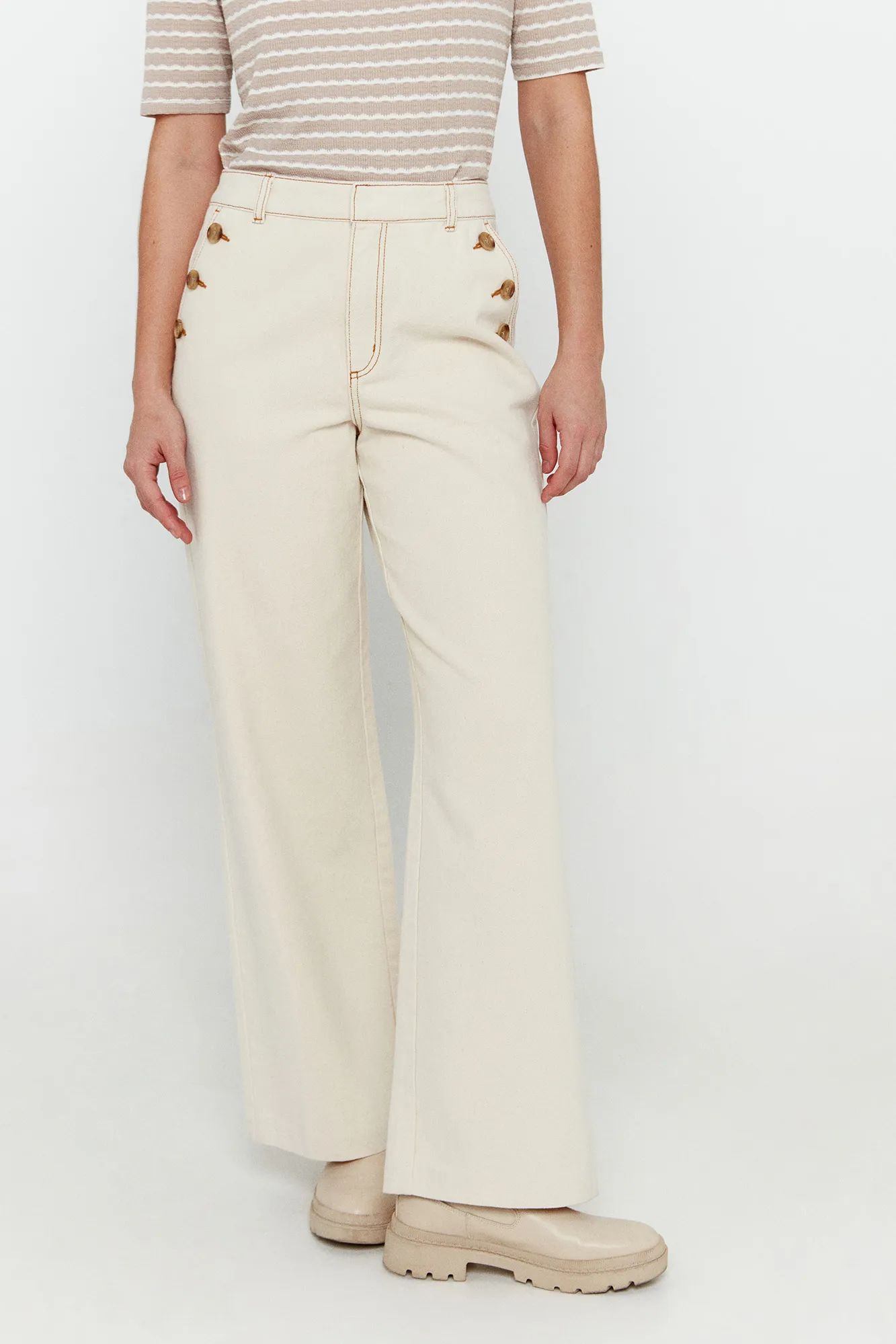 Vero Moda Pantalones detalles de botones